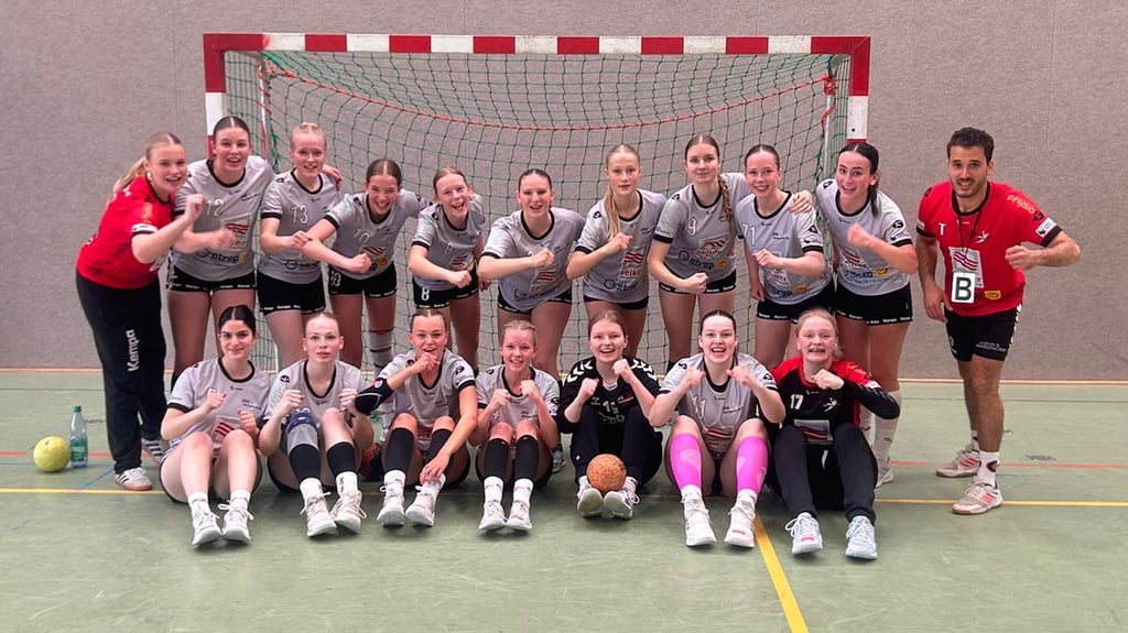 Da darf man schon mal flexen: Die JSG Havixbeck/Roxel machte ihren Regionalliga-Aufstieg perfekt.