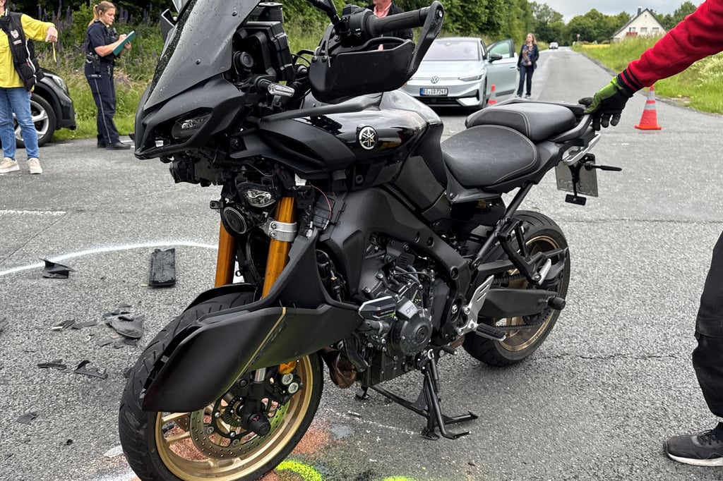 Motorradfahrer (46) in Halle schwer verletzt