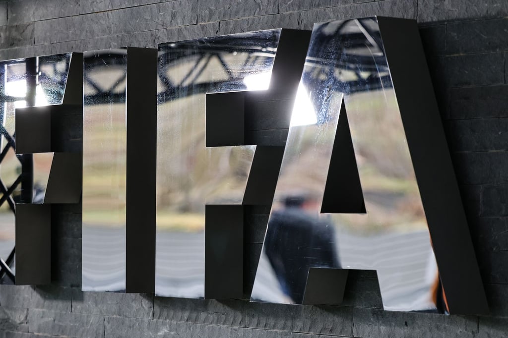 FIFA-l-sst-Millionen-Hass-Kommentare-ausblenden