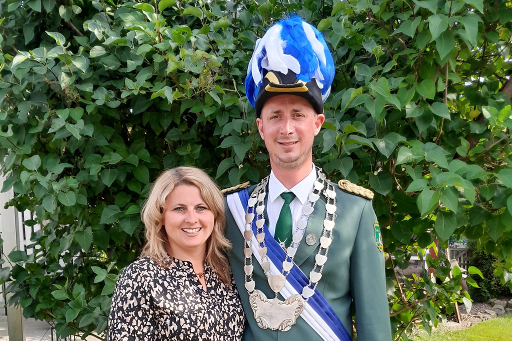 B-hne-hat-neuen-Sch-tzenk-nig