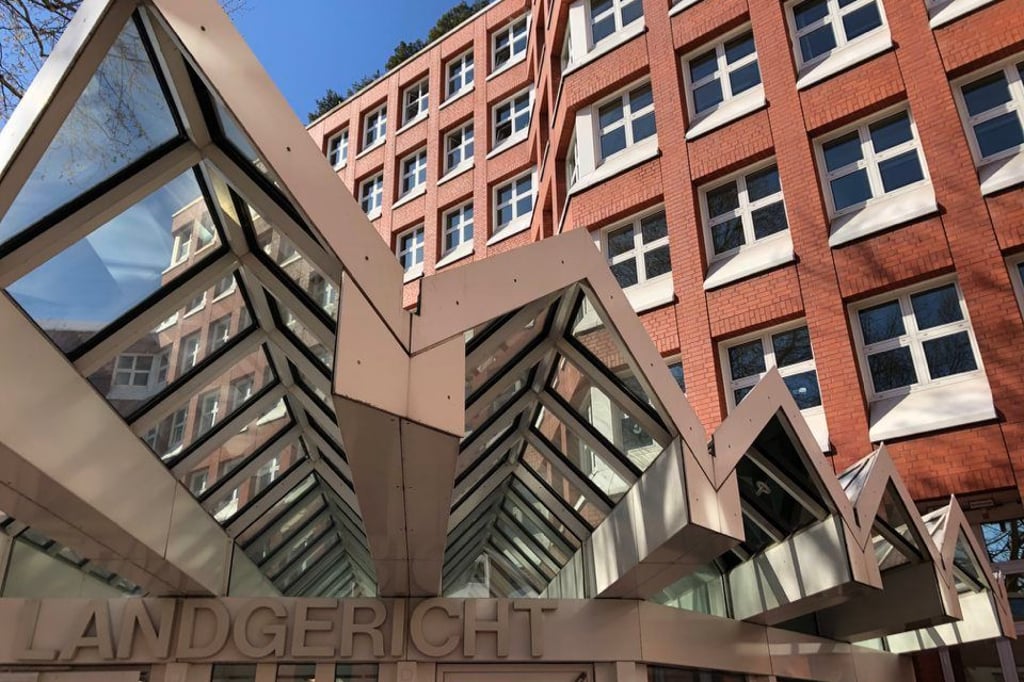 Mann-soll-Justizangestellte-verletzt-und-Arzt-bedroht-haben