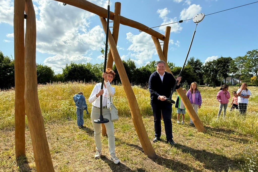 Schulhof und Spielplatz sind jetzt fertig