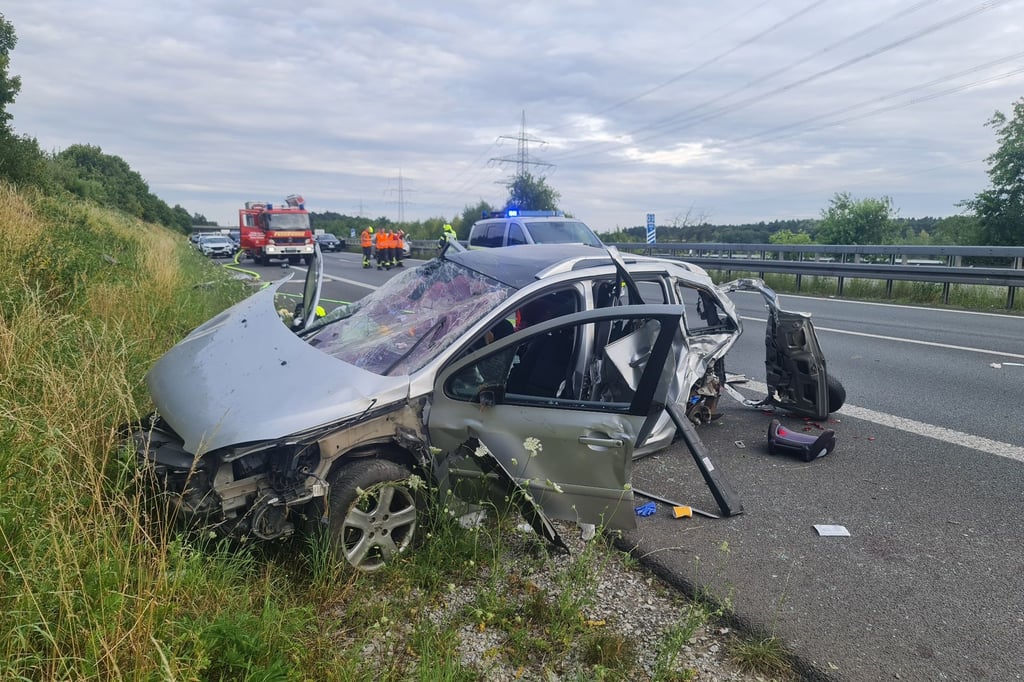 Schloß Holte-Stukenbrock: Unfall auf der A33