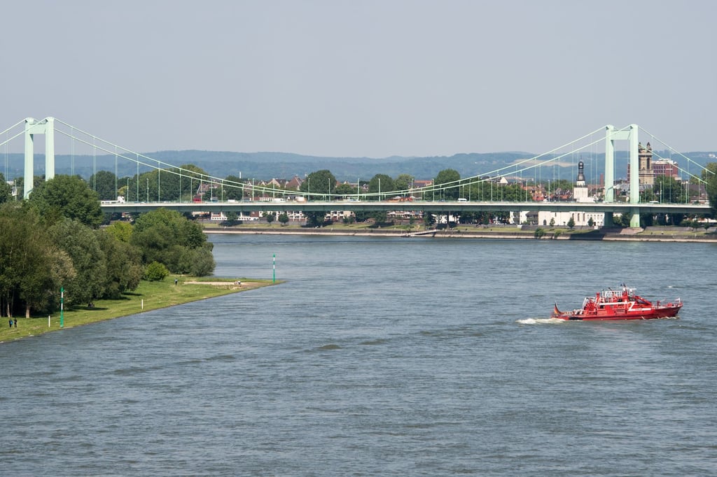 M-lheimer-Br-cke-wieder-in-beide-Richtungen-befahrbar
