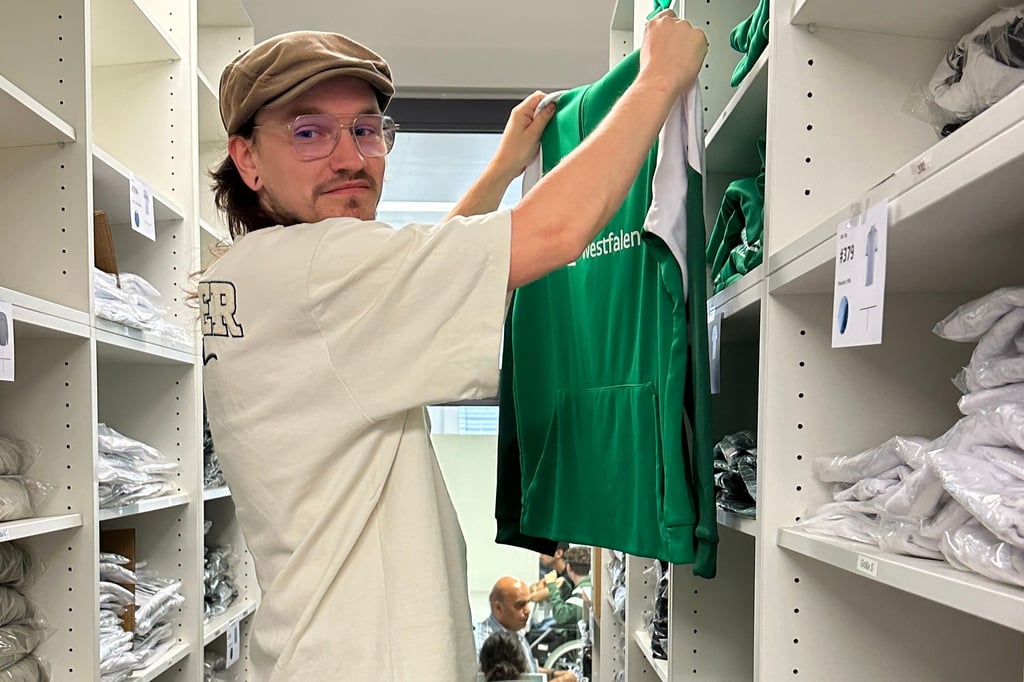 Preußen-Trikots aus einer Werkstatt für Menschen mit Behinderung