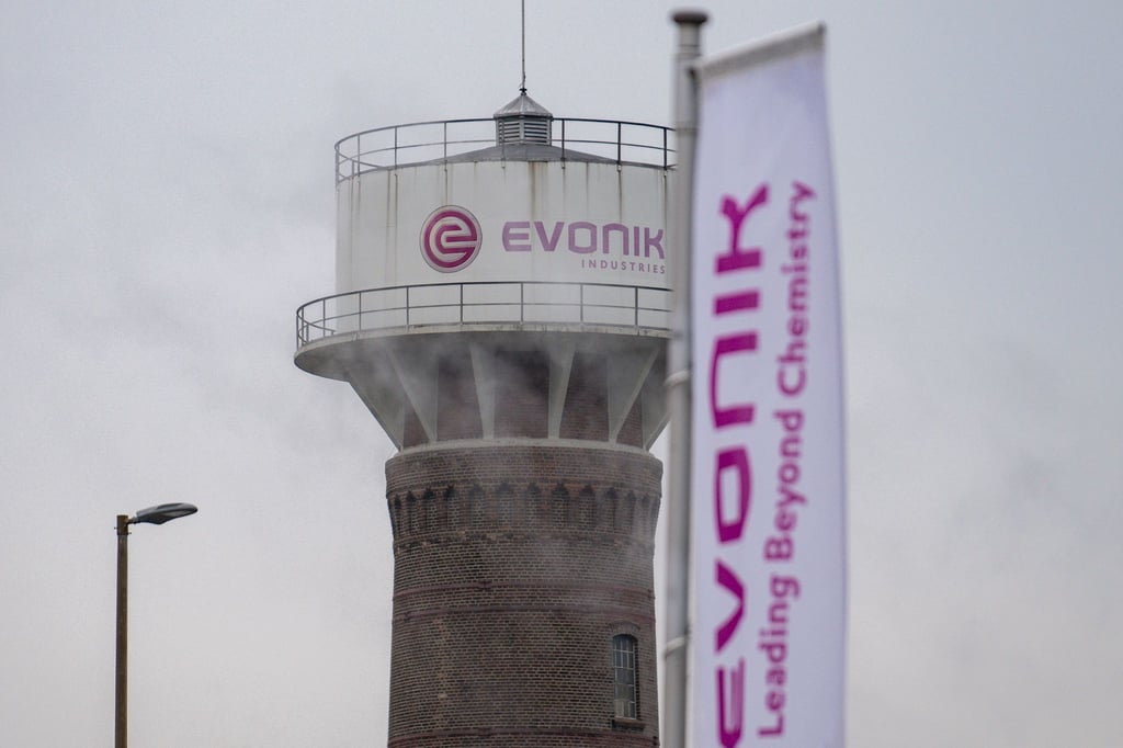 Evonik-gr-ndet-Service-Tochter-Syneqt-Start-2026