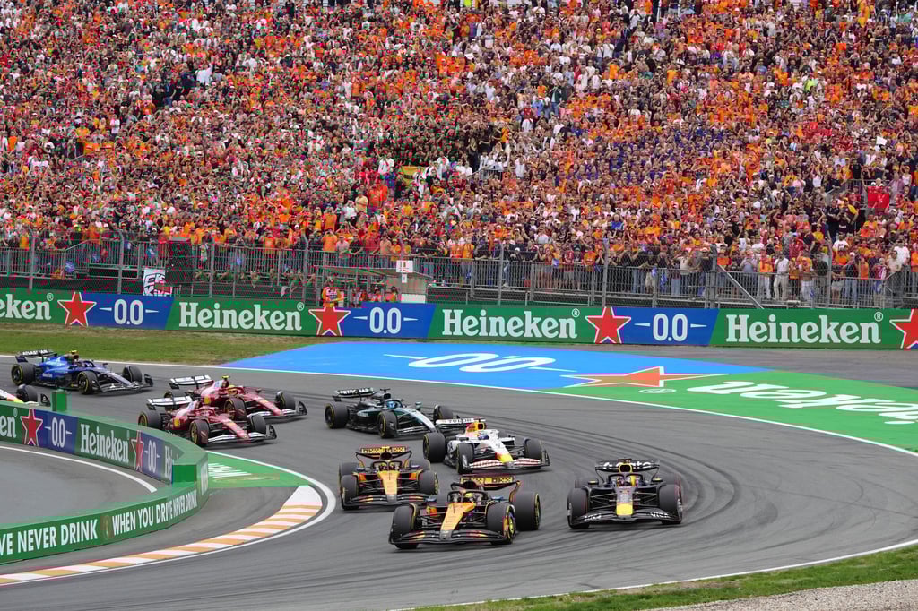 Piastri-Triumph-in-Zandvoorts-D-nen-vor-Verstappen