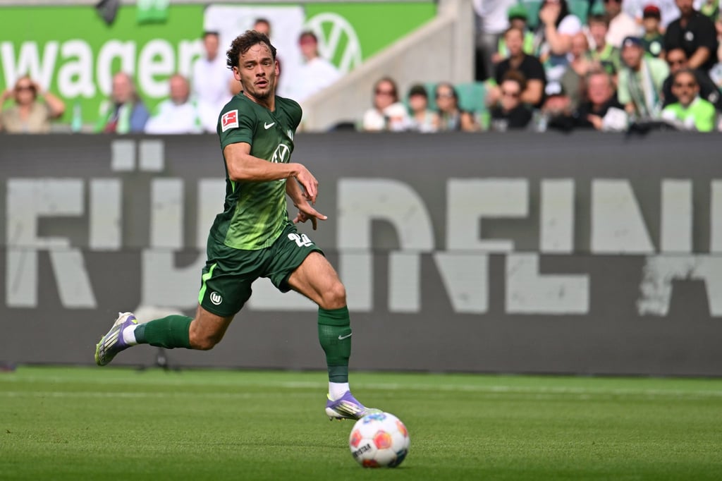 Wolfsburg-verpasst-auch-unter-neuem-Coach-Heimsieg