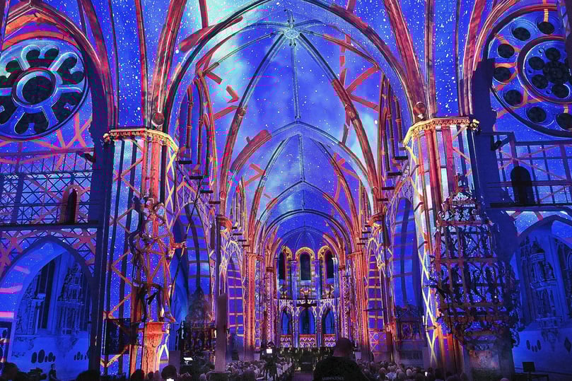Die Lichtshow Luminiscence feierte am Donnerstag im Dom Premiere.