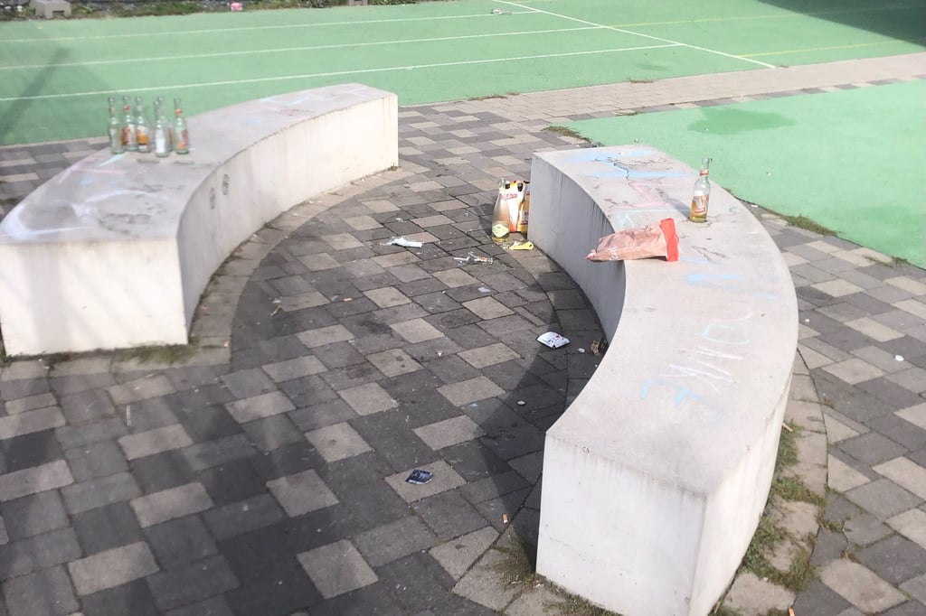Scherben-Krach-und-Polizei-Vandalismus-auf-Wolbecker-Schulh-fen