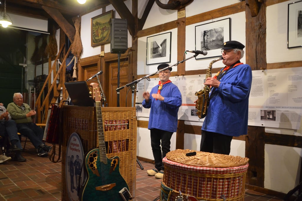 Beste Unterhaltung war mit den „Singenden Kiepenkerlen“ garantiert.