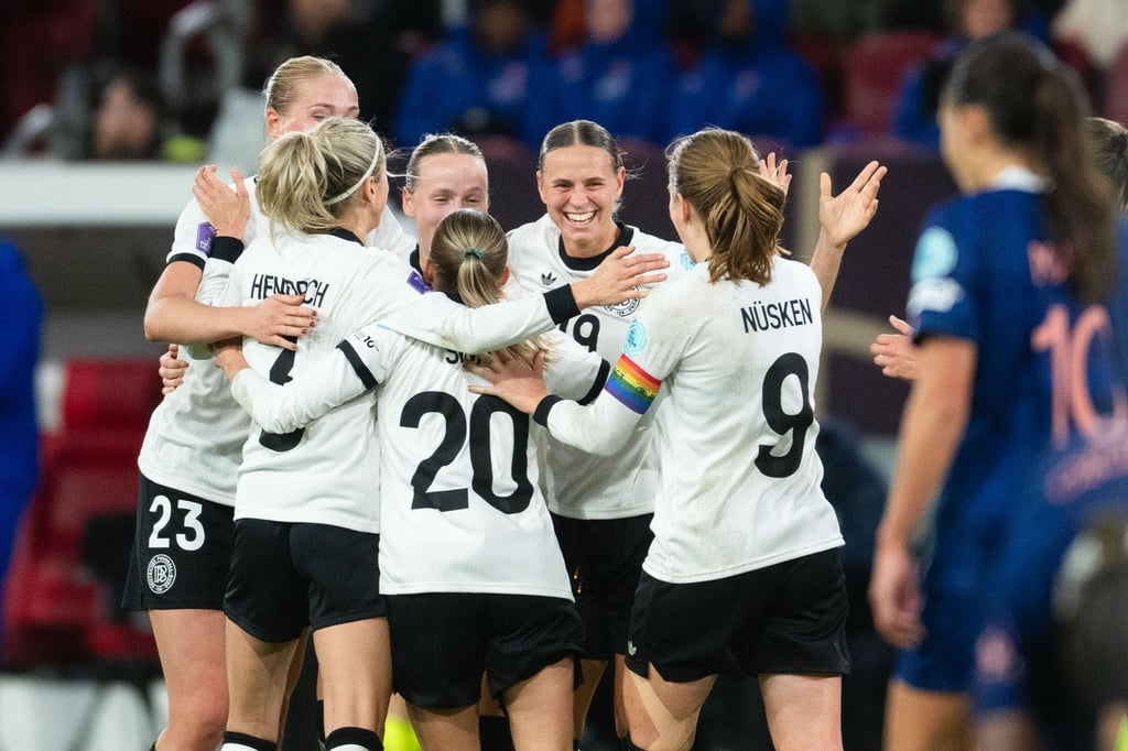 Klara-B-hl-erl-st-DFB-Frauen-1-0-gegen-Frankreich