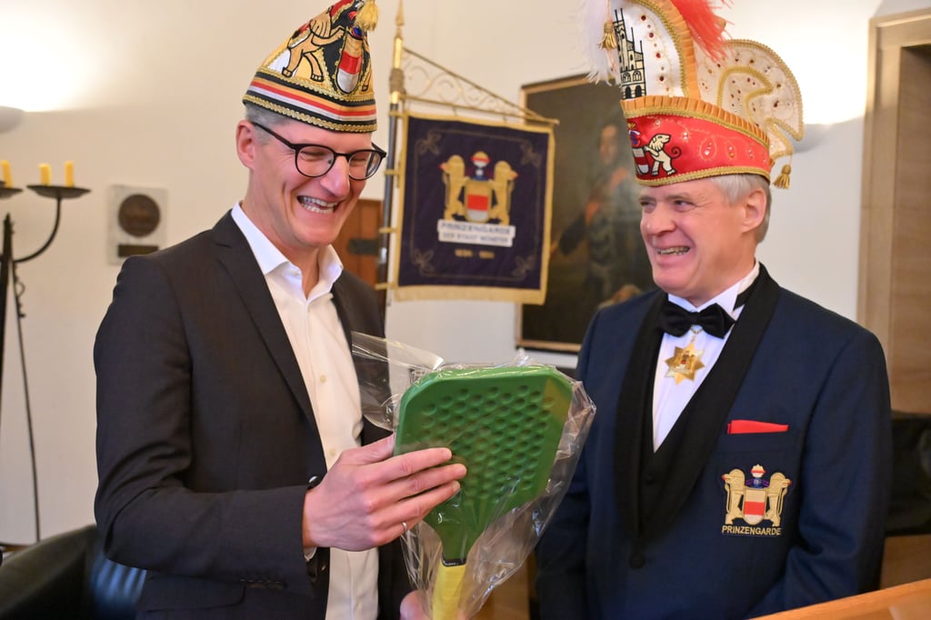 Sessionspremiere: Närrische Spitzen in Münsters „Fuchsbau“