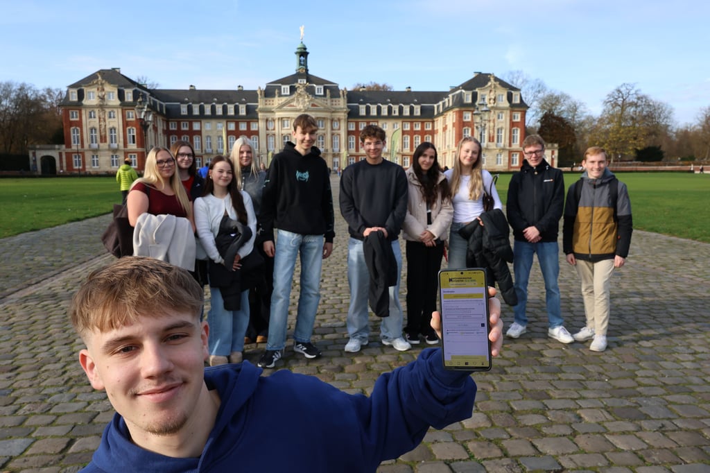 Neugier, Fragen und volle Hörsäle: Hochschultag zieht Tausende an