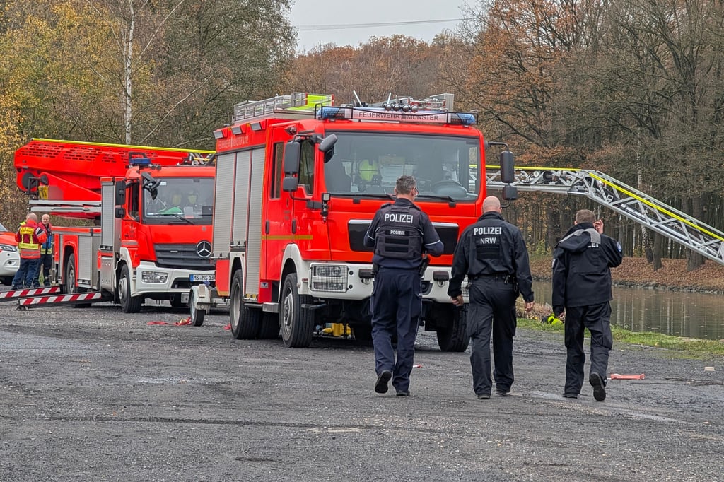 Einsatz am Kanal: Rettungskräfte ziehen Angler leblos aus dem Wasser