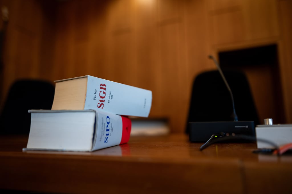 In Dessous-Geschäft eingebrochen und Sekt getrunken