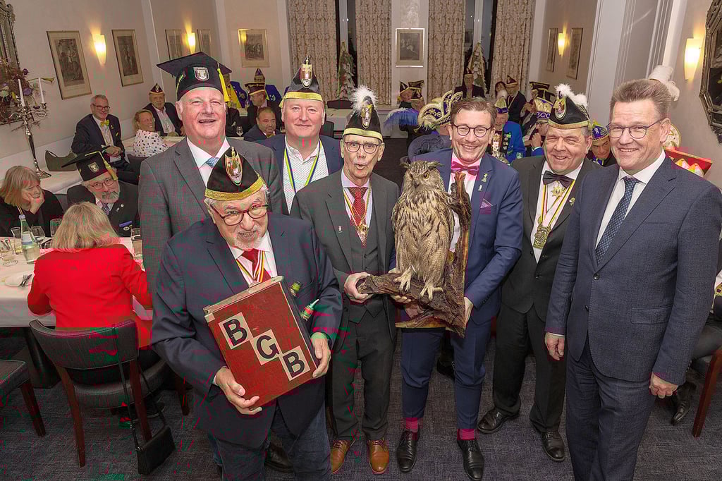 Uni-Rektor steigt auf zum Dr. humoris causa