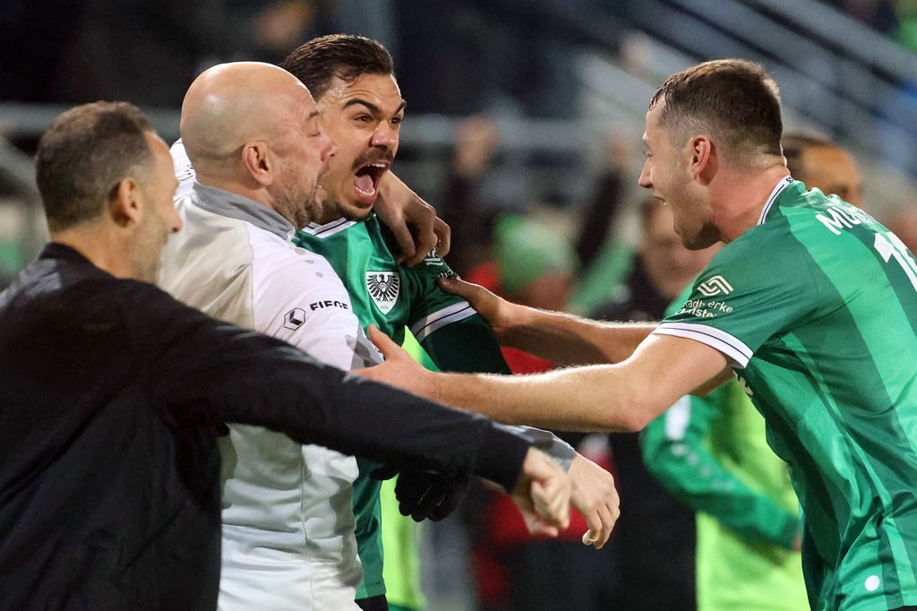 Magische-Nachspielzeit-Preu-en-ringen-Top-Team-Hannover-96-Remis-ab