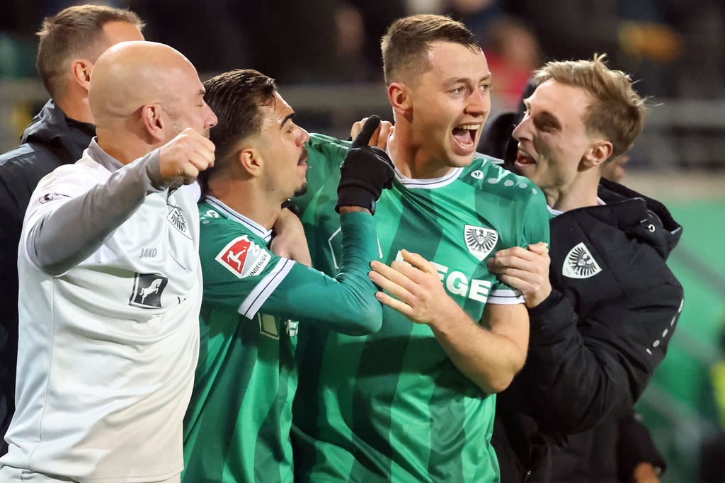 -Keiner-ist-abgeschrieben-Wie-Paetow-zum-Rechtsverteidiger-wurde