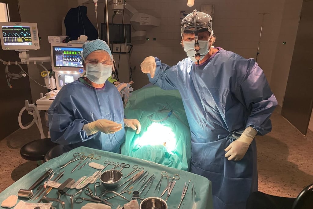 OP-Schwester ist 83 Jahre alt – und arbeitet immer noch