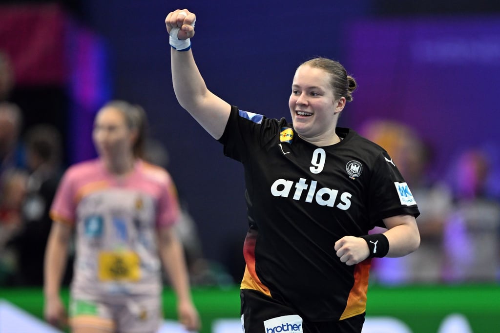 Handballerinnen-spielen-gegen-Brasilien-um-das-WM-Halbfinale