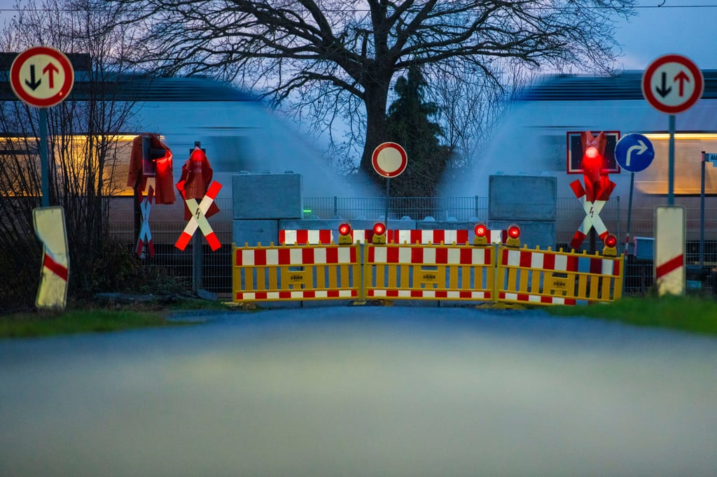 Baustelle-Bahn-Dem-Zugverkehr-in-Westfalen-droht-ein-Chaos