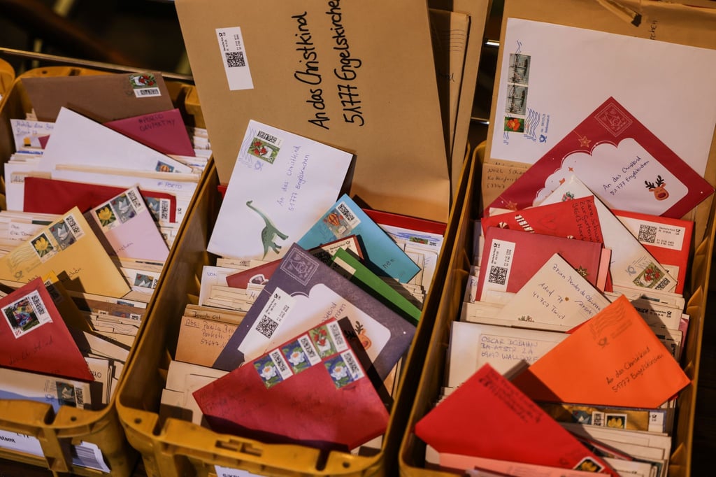 90-000-Briefe-ans-Christkind-in-Engelskirchen-eingetroffen