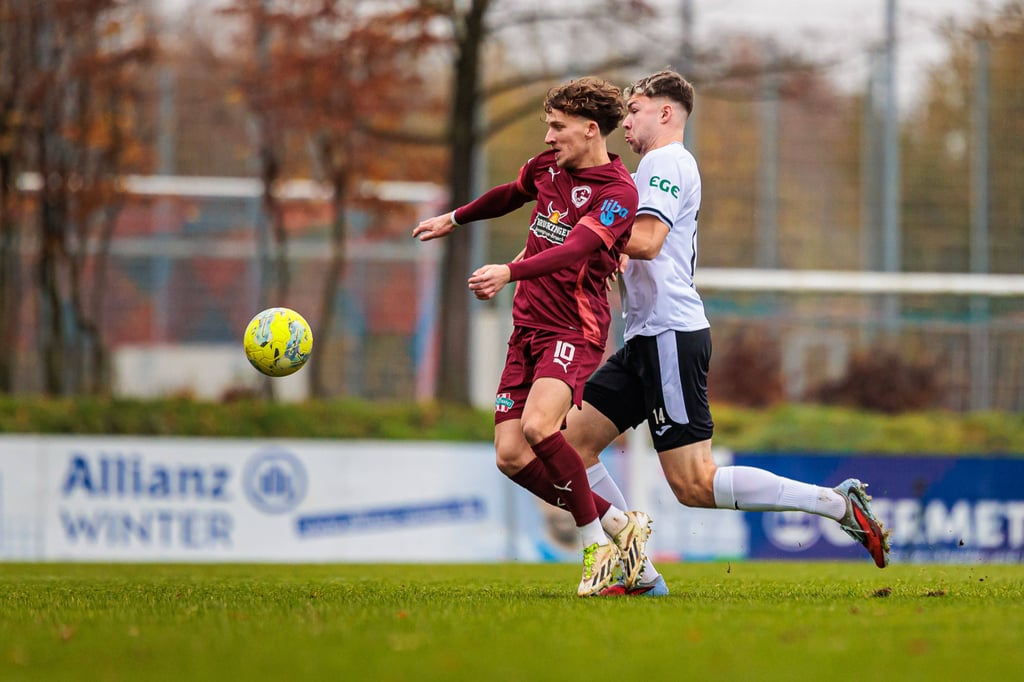 Trotz-doppeltem-R-ckstand-Gievenbeck-zerlegt-Bielefeld-Reserve