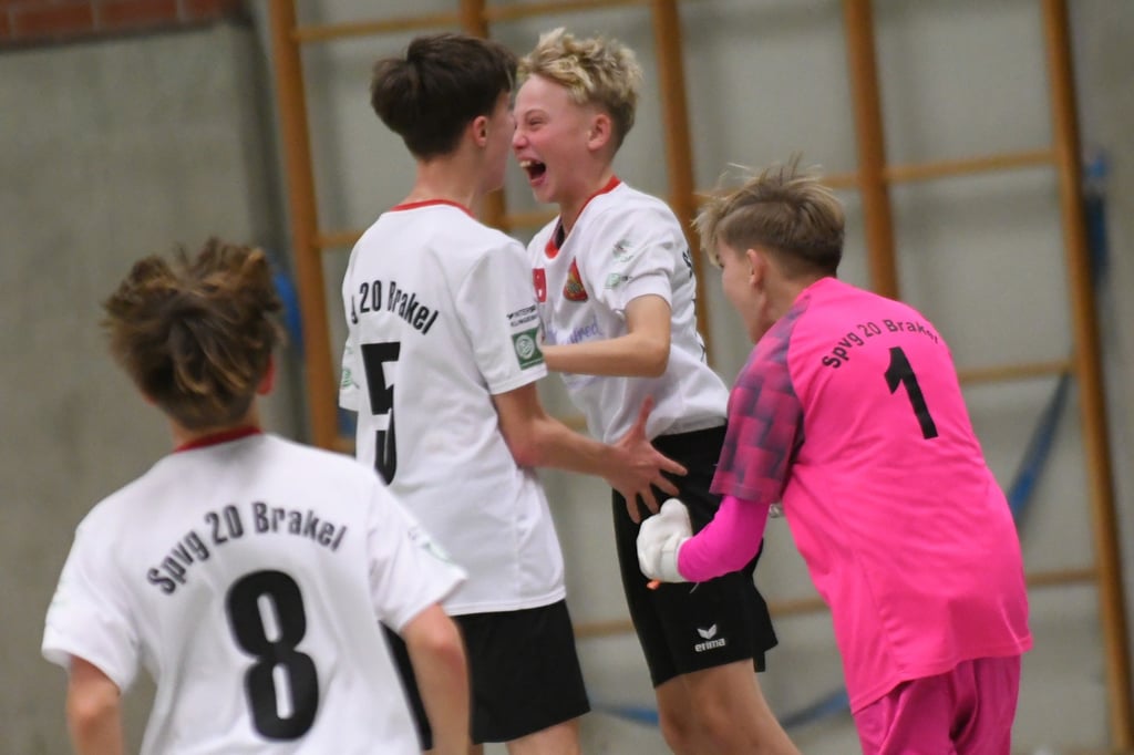 So-emotional-waren-die-Fu-ball-Kreishallenmeisterschaften-der-C-Junioren-in-Bad-Driburg