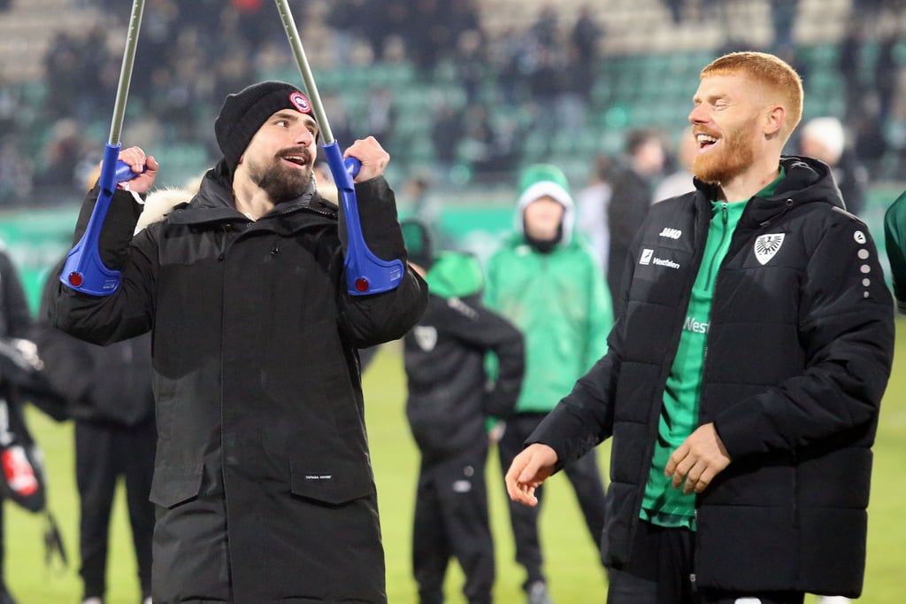 Batmaz-hofft-auf-verletzungsfreie-Karriere-und-neuen-Preu-en-Vertrag