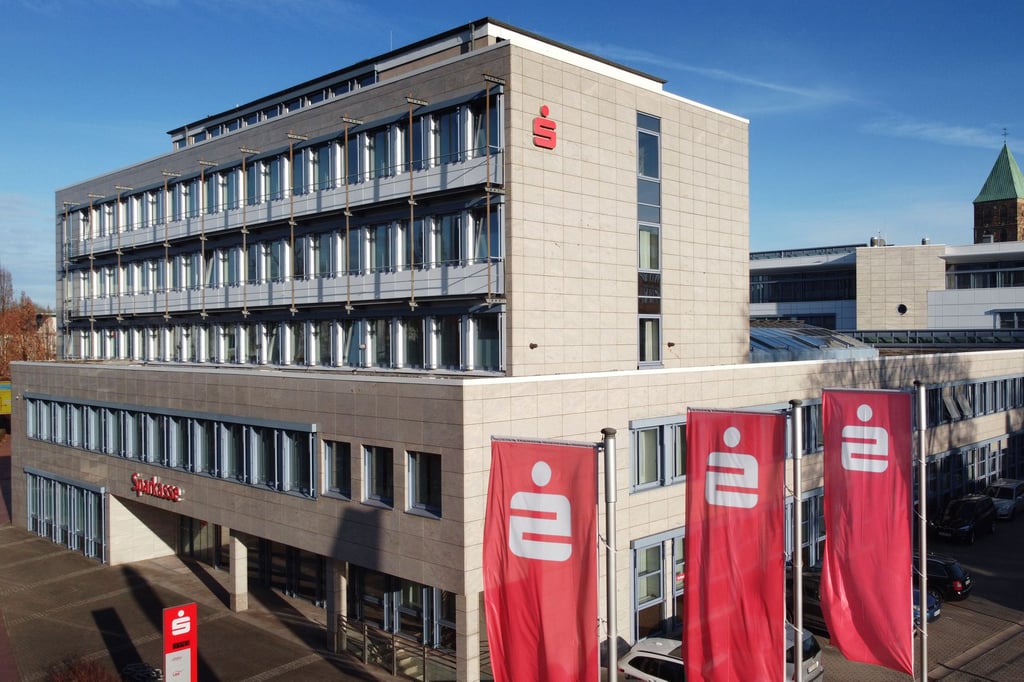 Rheine-und-Steinfurt-pr-fen-berraschend-Sparkassen-Fusion