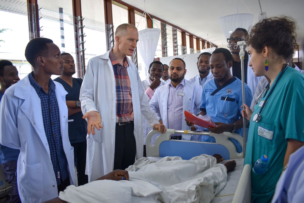 So könnte sich der Traum von einer Arztausbildung in Tansania erfüllen