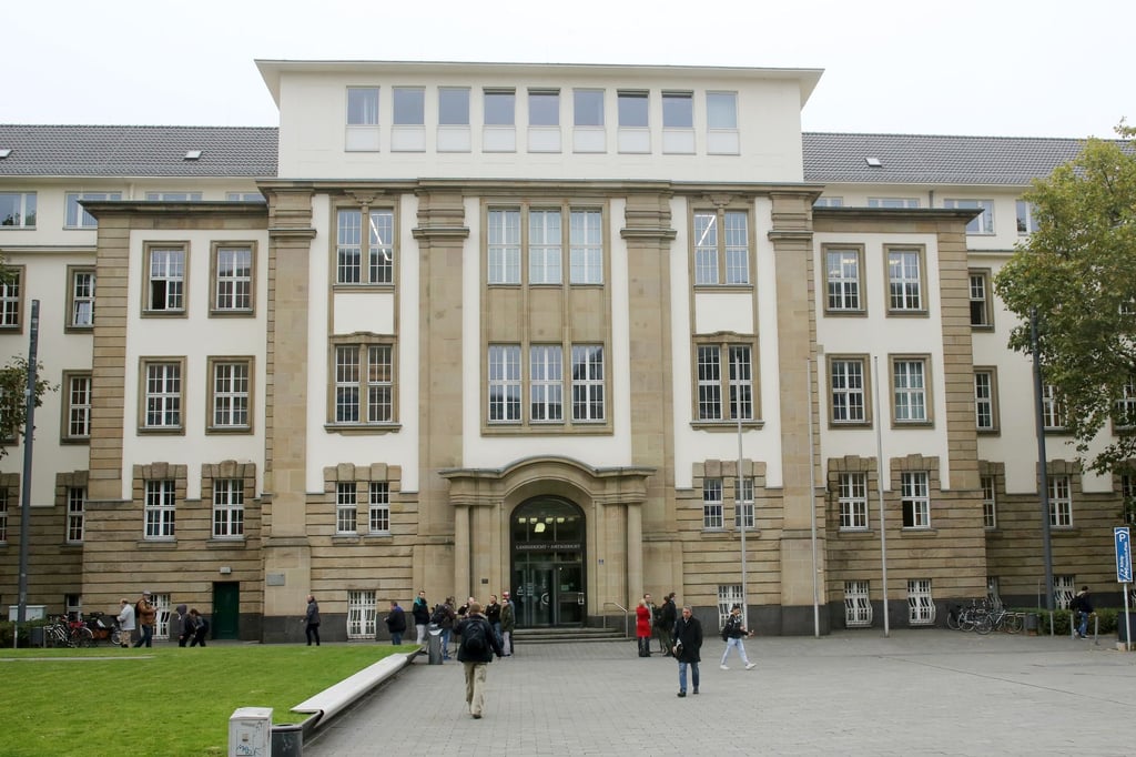 Prozess-nach-mutma-lichem-Auftragsmord-an-dreifacher-Mutter