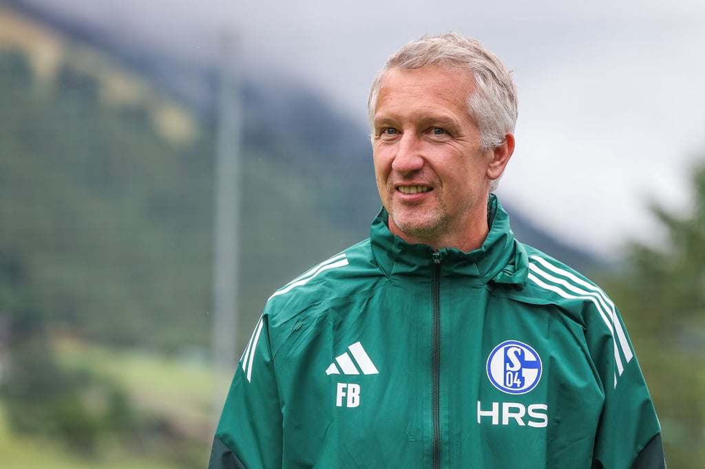 Schalke-Sportchef-Verl-ngerung-mit-Coach-gerade-kein-Thema