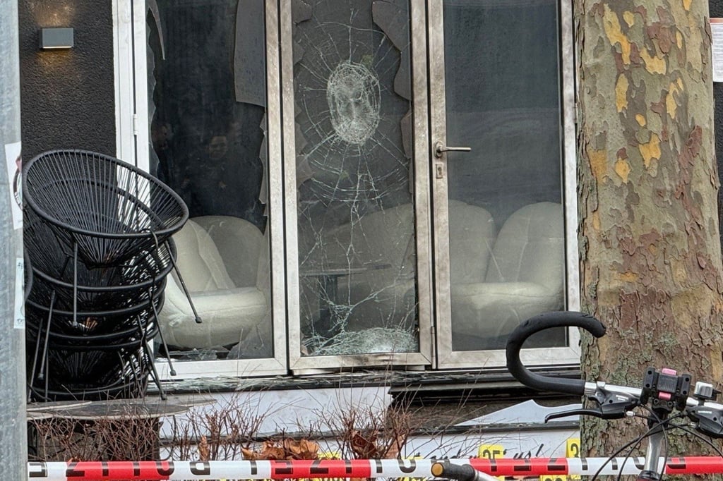 Verd-chtige-nach-Explosion-vor-Shisha-Bar-gefasst