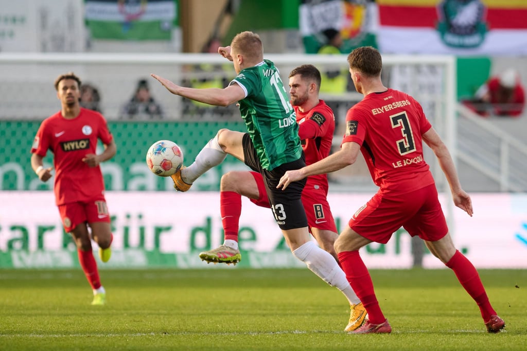 Sp-ter-Ausgleich-Remis-zwischen-Elversberg-und-M-nster