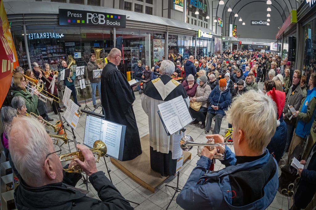 Bielefelder Bahnhofshalle wird zur „Bleibestation“