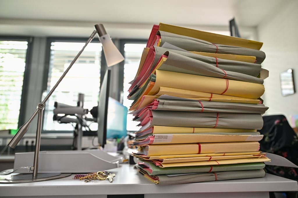 Berg-der-offenen-Ermittlungsverfahren-weiter-gewachsen