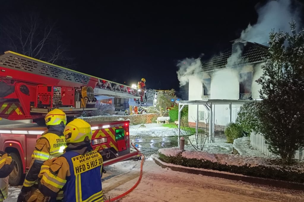 Zwei Verletzte bei Wohnhausbrand in Herford