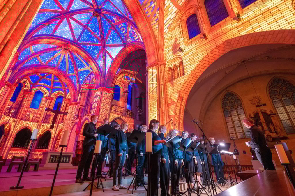 -Luminiscence-Warum-uns-Licht-und-Live-Musik-so-sehr-bewegen