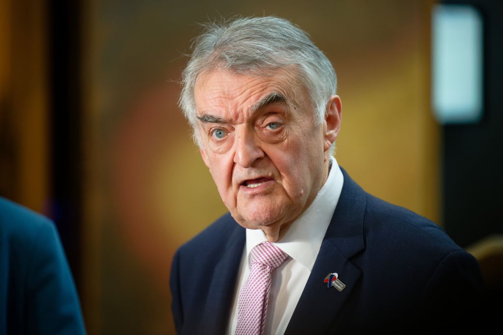 NRW-Minister-fordert-mehr-Schutz-f-r-kritische-Infrastruktur