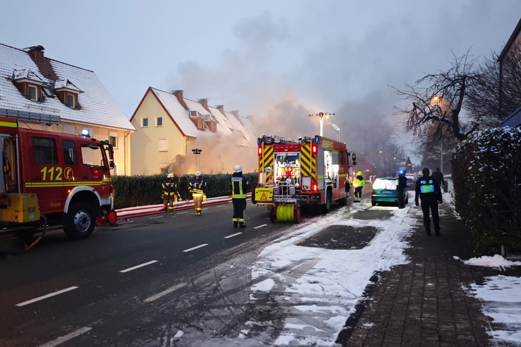 Zwei Verletzte: Großeinsatz der Feuerwehr in Bielefeld-Quelle