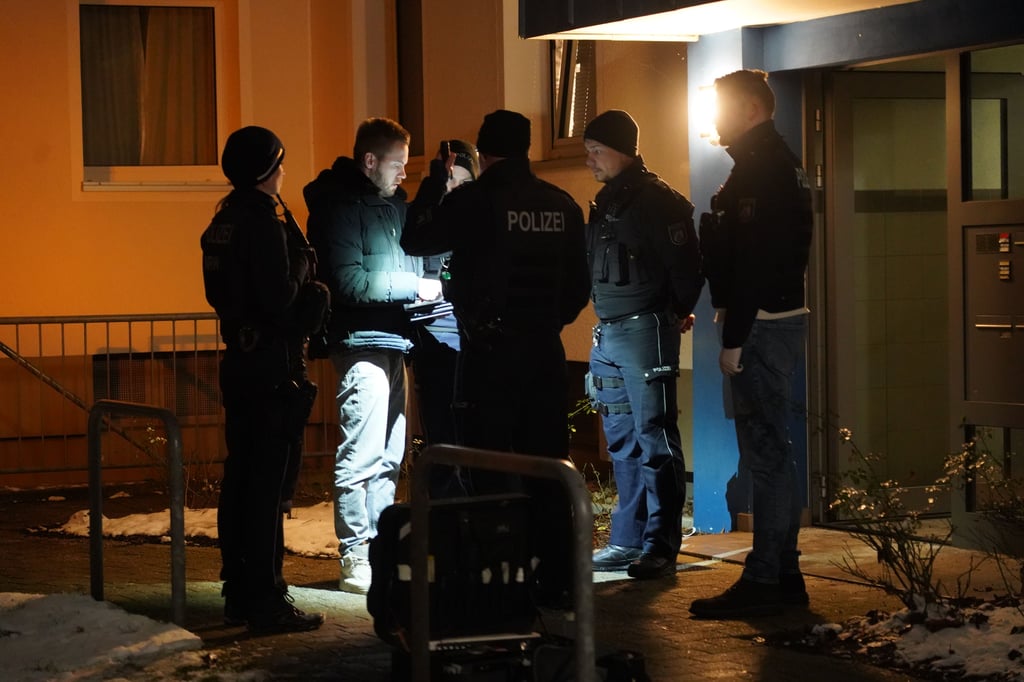 Bielefeld: Vater (60) attackiert Sohn (39) mit Messer