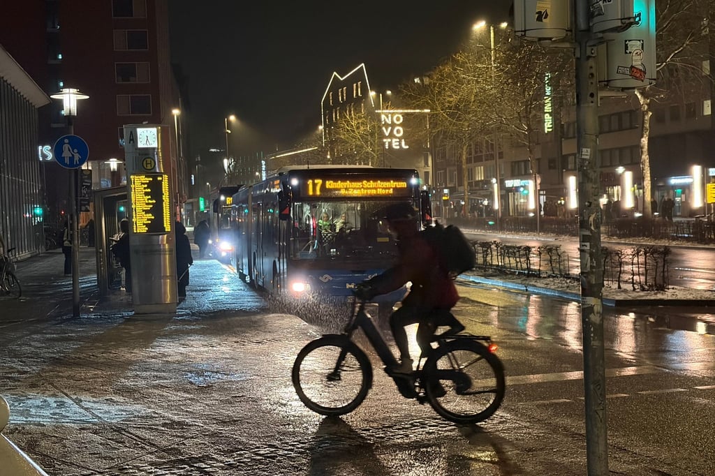 Hauptstraßen in Münster sind frei - der Verkehr rollt