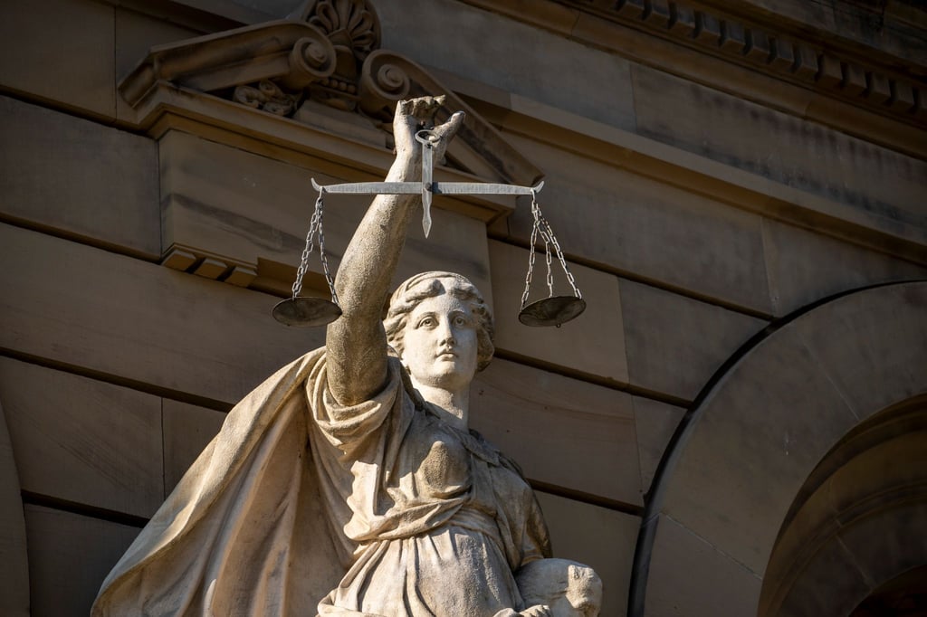 Vorwurf Zwangsprostitution: Angeklagter zeigt sich auskunfstfreudig