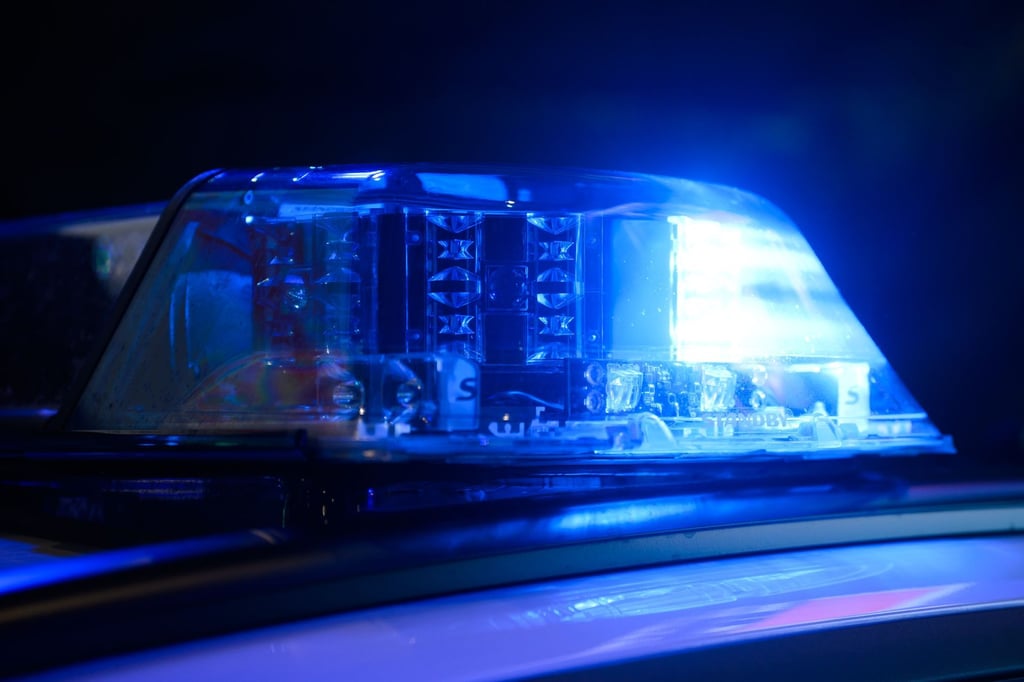 Bewaffneter Täter stiehlt Pedelec