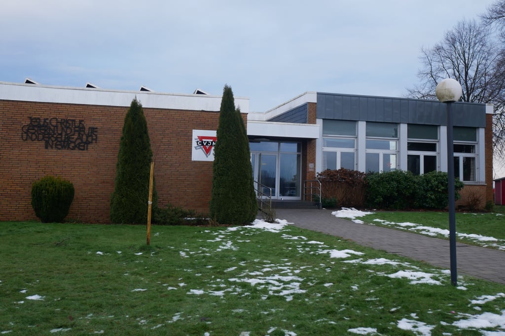 Vermarktung des Tengerner Gemeindehauses beginnt