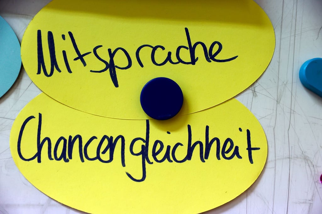 Studie-unter-Jugendlichen-Interesse-an-Politik-eher-schwach