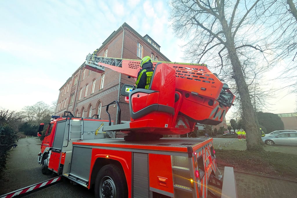 Feuerwehr rückt zum Brandeinsatz nach Hiltrup aus – Entwarnung