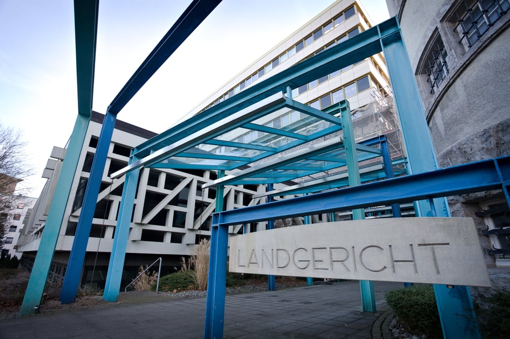 Ex-SPD-Abgeordnete muss Geldstrafe wegen Posts auf Facebook zahlen